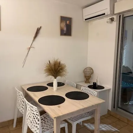 Bed & Breakfast L'enclos De La 4*